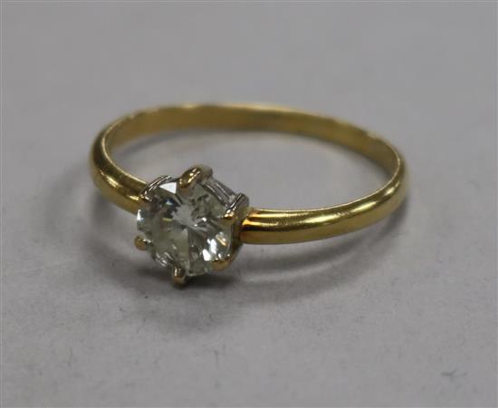 An 18ct gold and solitaire diamond ring, size Q.